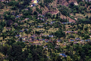 बागलुङका ग्रामीण क्षेत्रमा बुढापाकालाई गाउँ रित्तिने चिन्ता