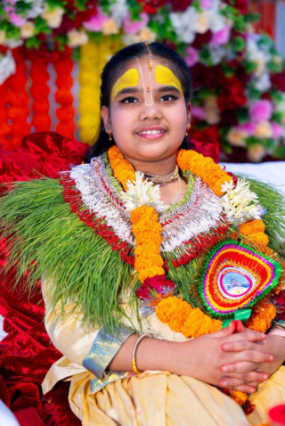 श्री गण्डकी कोटिहोम महायज्ञबाट बाल विदुषी  अनुराधा पाण्डेयलाई गरियो बिदाई 