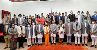 अध्यादेशमार्फत  नियुक्त  ५२ जनाकै  पद  जोगियो, ५२  पदाधिकारीकै  नियुक्ति  सर्वोच्चबाट  सदर