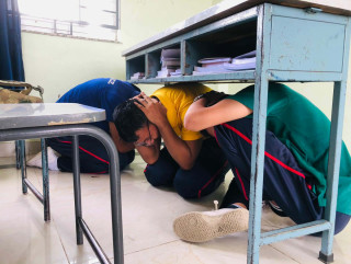 पढ्दै गर्दा भुकम्प आयो,के गर्ने